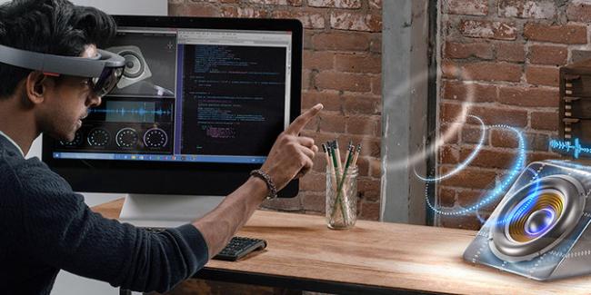 Petinggi Microsoft Prediksi Ponsel akan Segera "Mati"